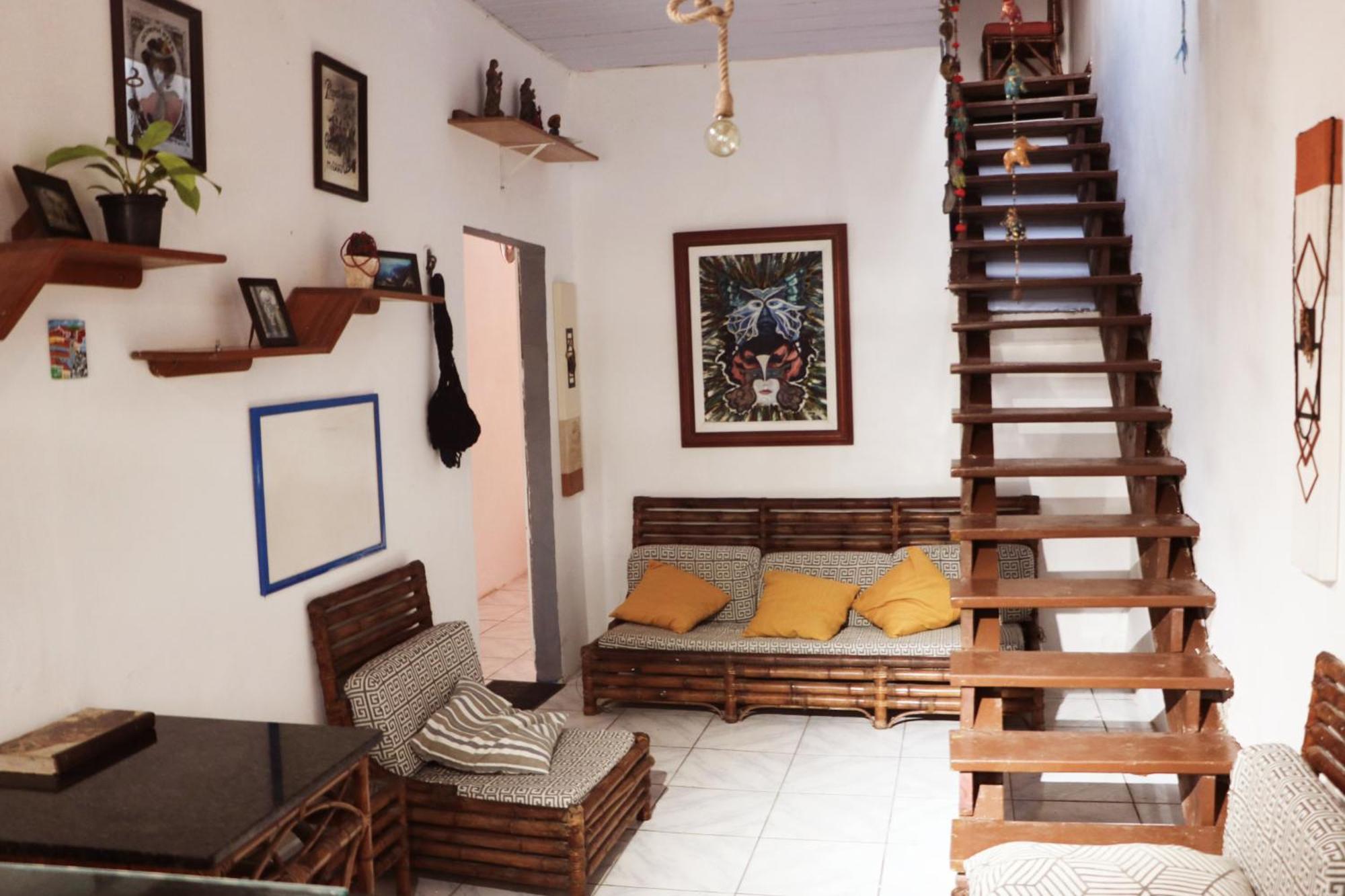 Casa Inteira No Santo Antonio Alem Do Carmo